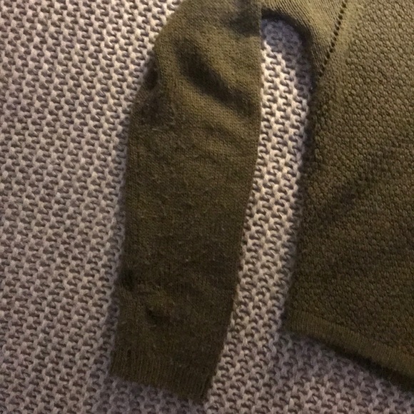 army green dynamite long sleeve - Picture 4 of 4